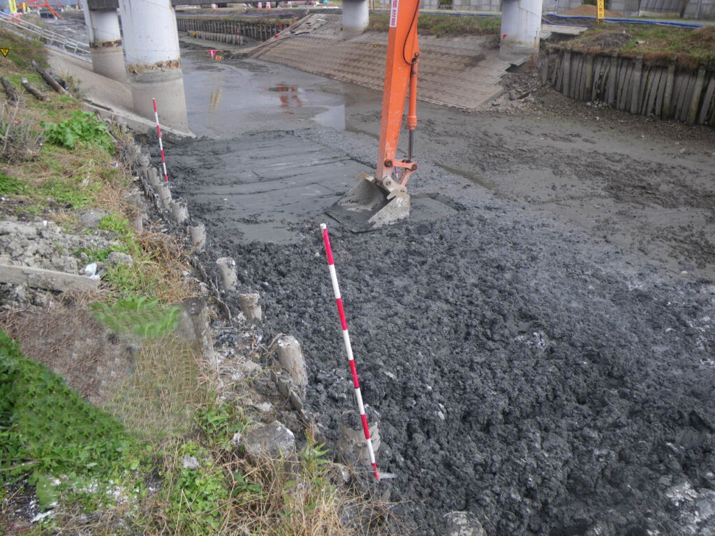 浚渫と河道掘削の違い